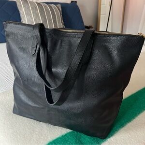 CUYANA black leather tote bag